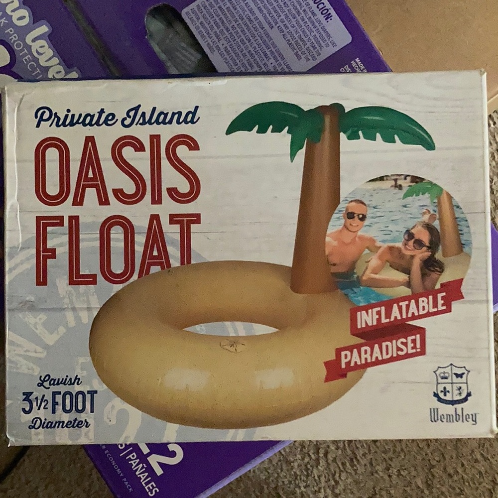 Private Island Float